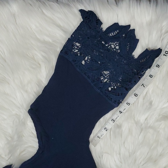 Top - Picture 4 of 4